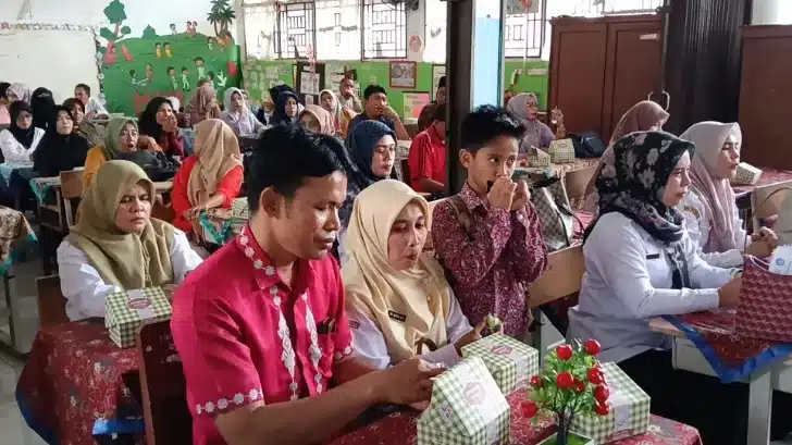 Halal Bihalal SDN 33 Kalumbuk